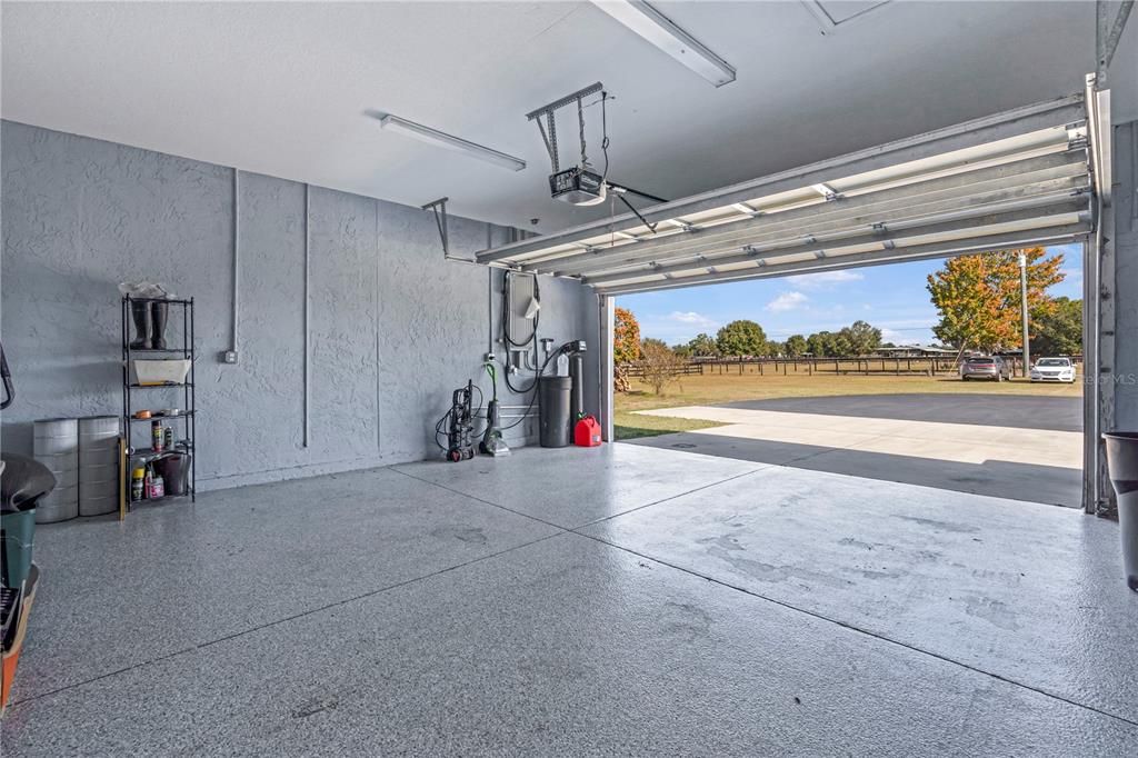 For Sale: $1,200,000 (3 beds, 3 baths, 2513 Square Feet)