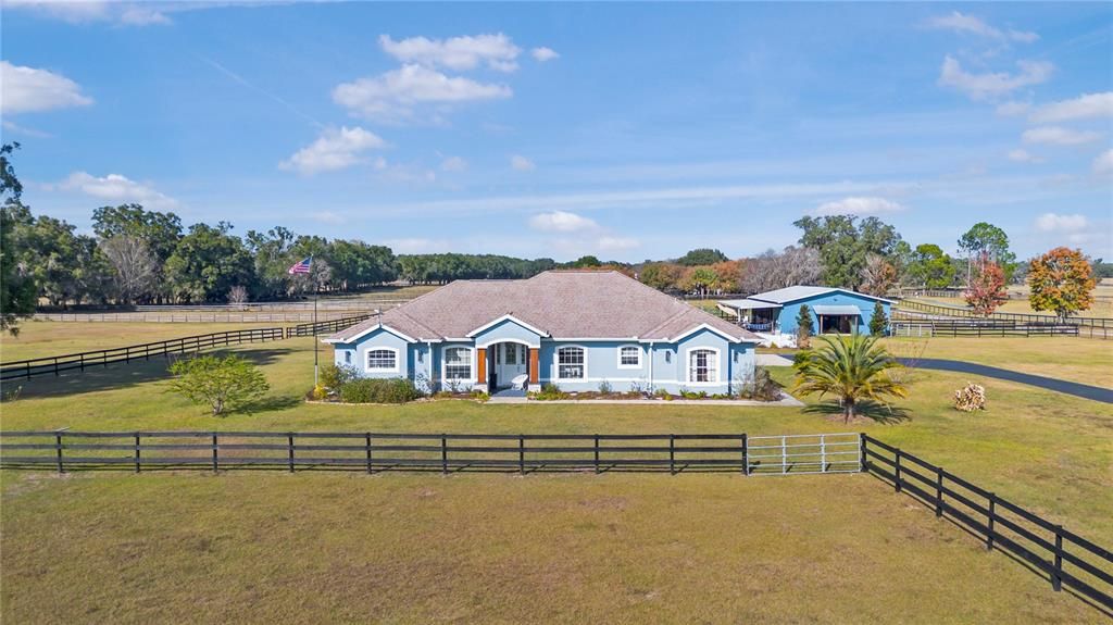 For Sale: $1,200,000 (3 beds, 3 baths, 2513 Square Feet)