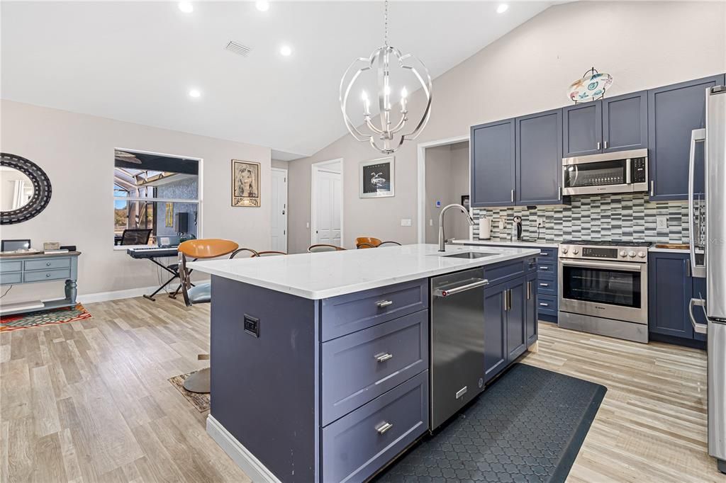 For Sale: $1,200,000 (3 beds, 3 baths, 2513 Square Feet)