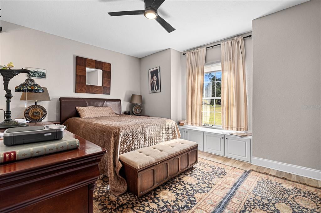 For Sale: $1,200,000 (3 beds, 3 baths, 2513 Square Feet)