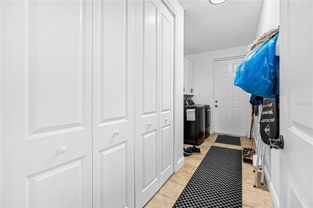 For Sale: $1,200,000 (3 beds, 3 baths, 2513 Square Feet)