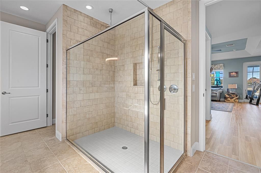 For Sale: $1,200,000 (3 beds, 3 baths, 2513 Square Feet)