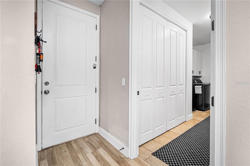 For Sale: $1,200,000 (3 beds, 3 baths, 2513 Square Feet)