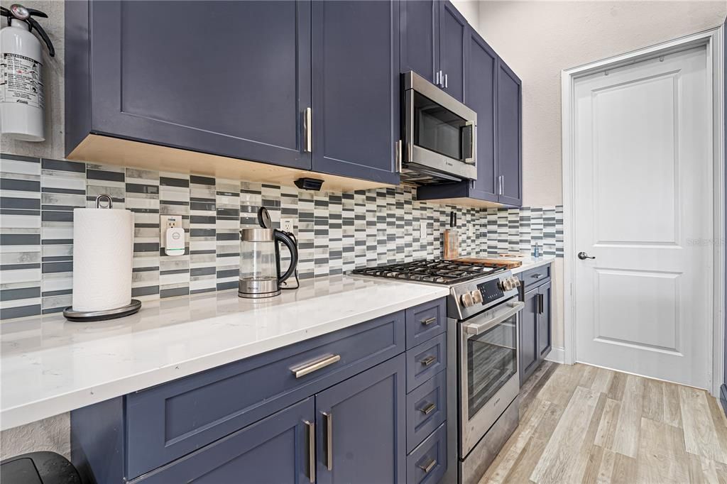 For Sale: $1,200,000 (3 beds, 3 baths, 2513 Square Feet)