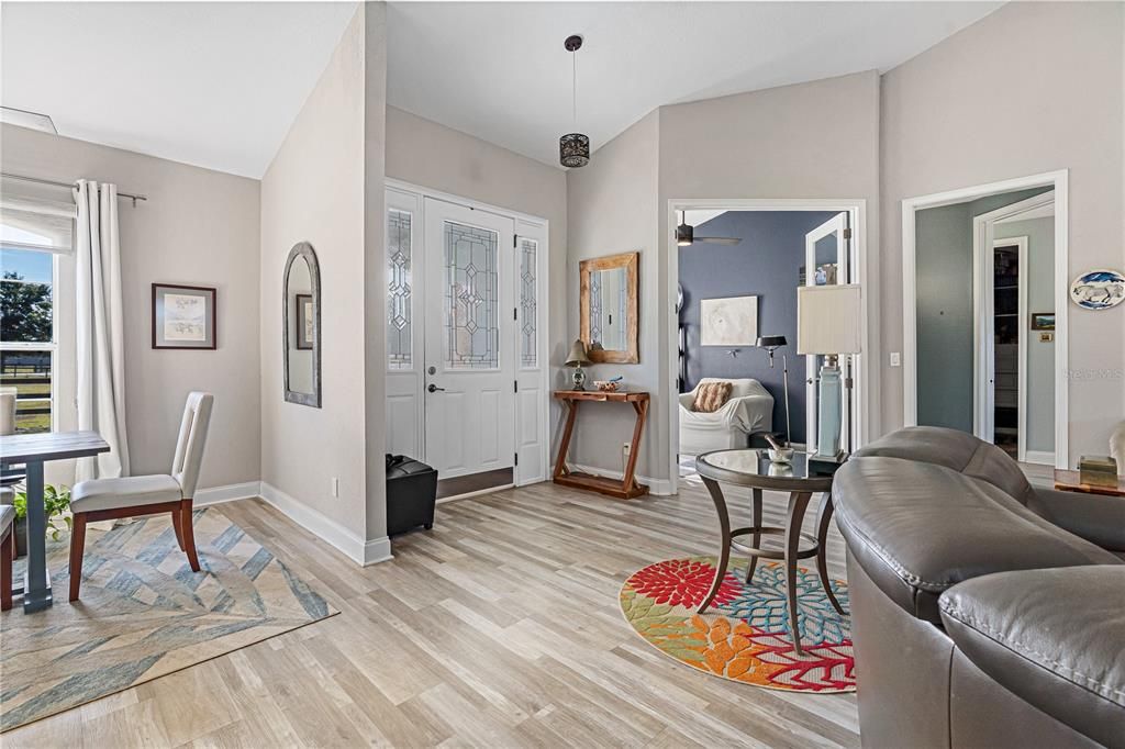 For Sale: $1,200,000 (3 beds, 3 baths, 2513 Square Feet)