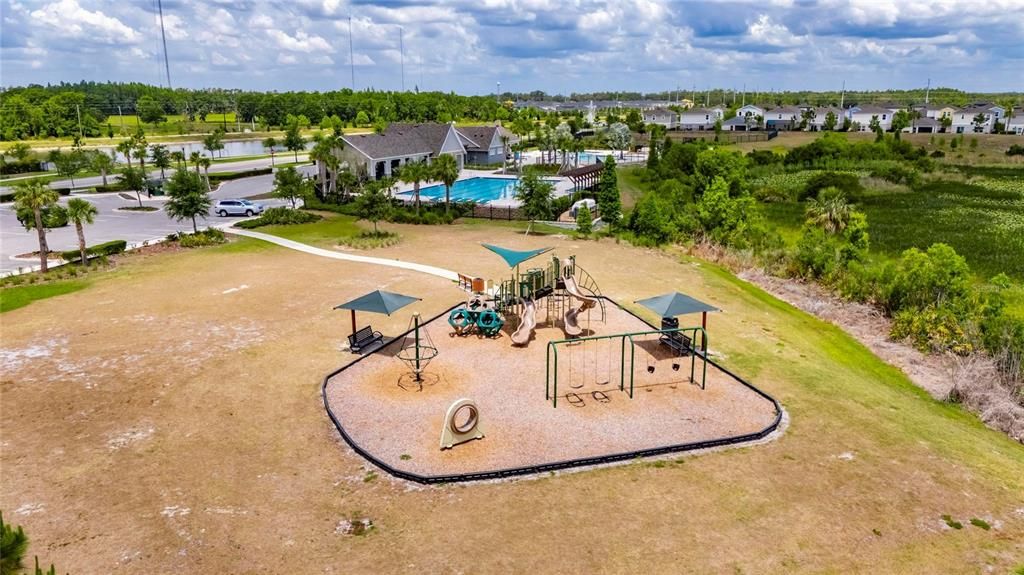 For Sale: $415,000 (4 beds, 2 baths, 2299 Square Feet)