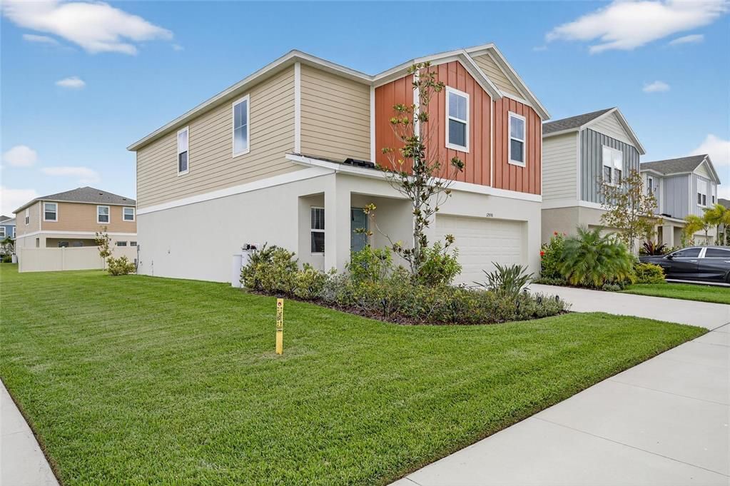 For Sale: $415,000 (4 beds, 2 baths, 2299 Square Feet)