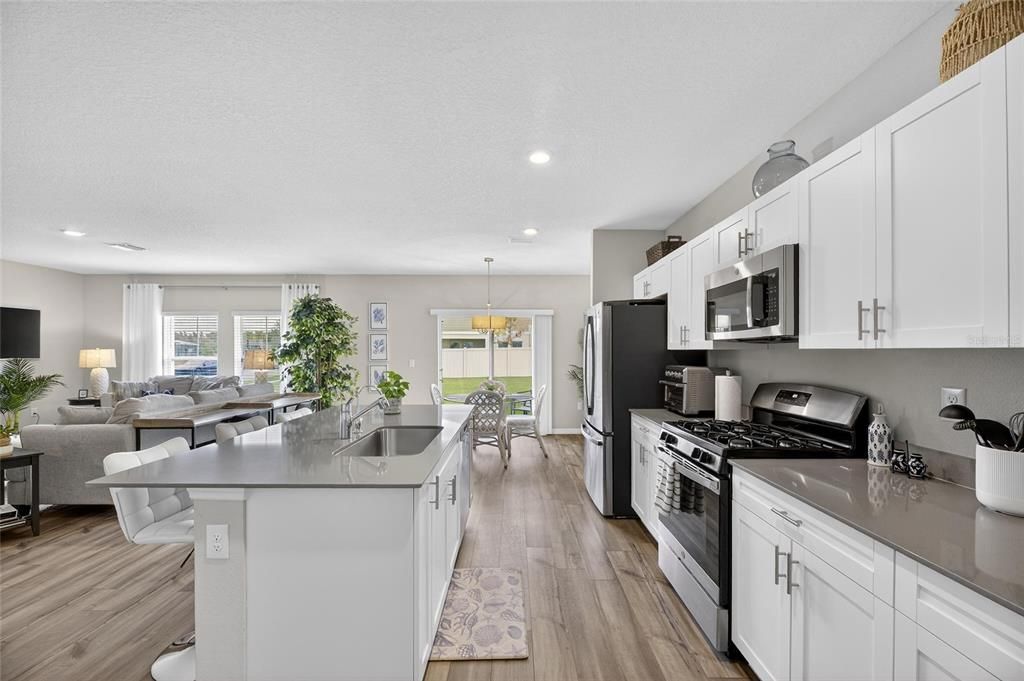 For Sale: $415,000 (4 beds, 2 baths, 2299 Square Feet)