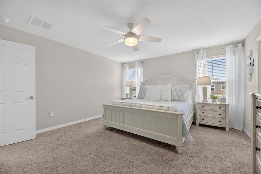 For Sale: $415,000 (4 beds, 2 baths, 2299 Square Feet)