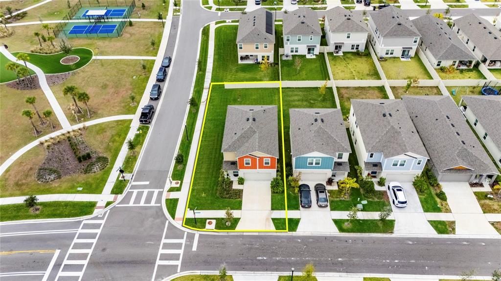 For Sale: $415,000 (4 beds, 2 baths, 2299 Square Feet)