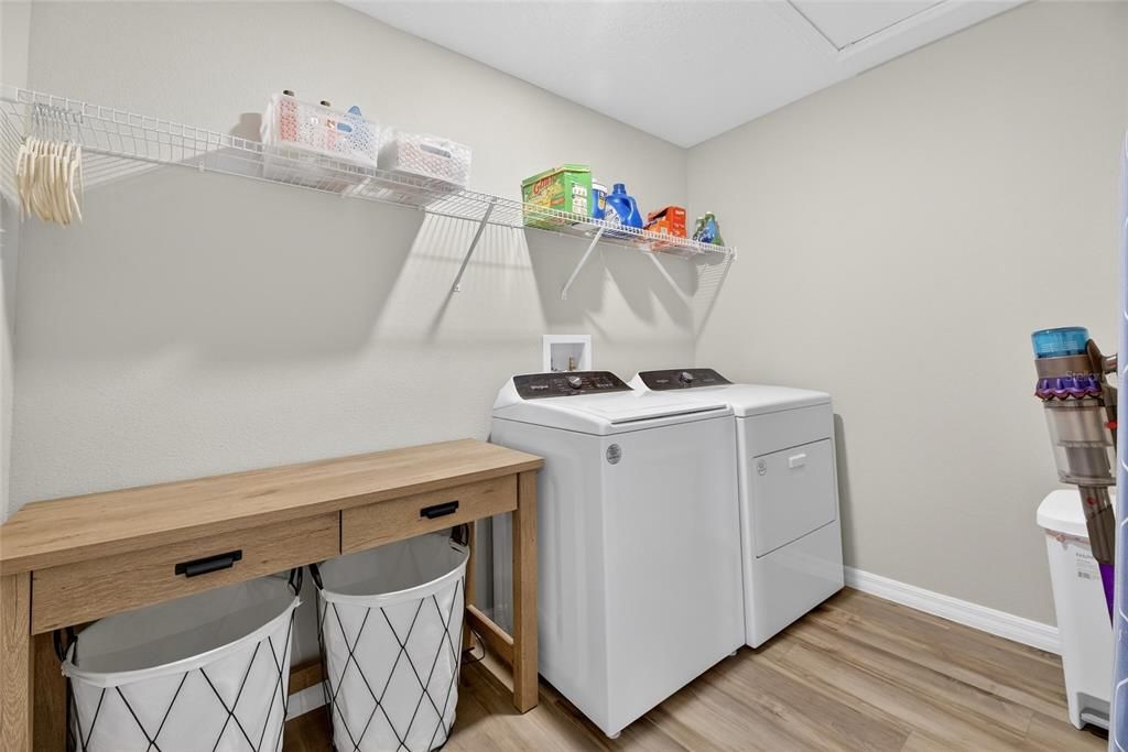 For Sale: $415,000 (4 beds, 2 baths, 2299 Square Feet)