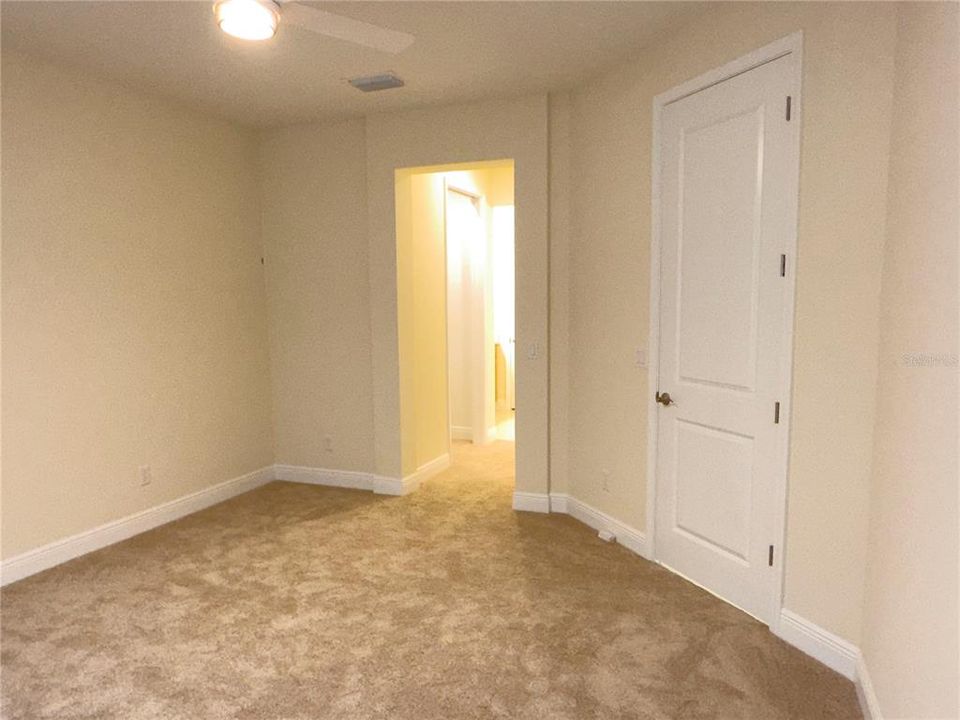 出租: $2,800 (2 贝兹, 2 浴室, 1625 平方英尺)