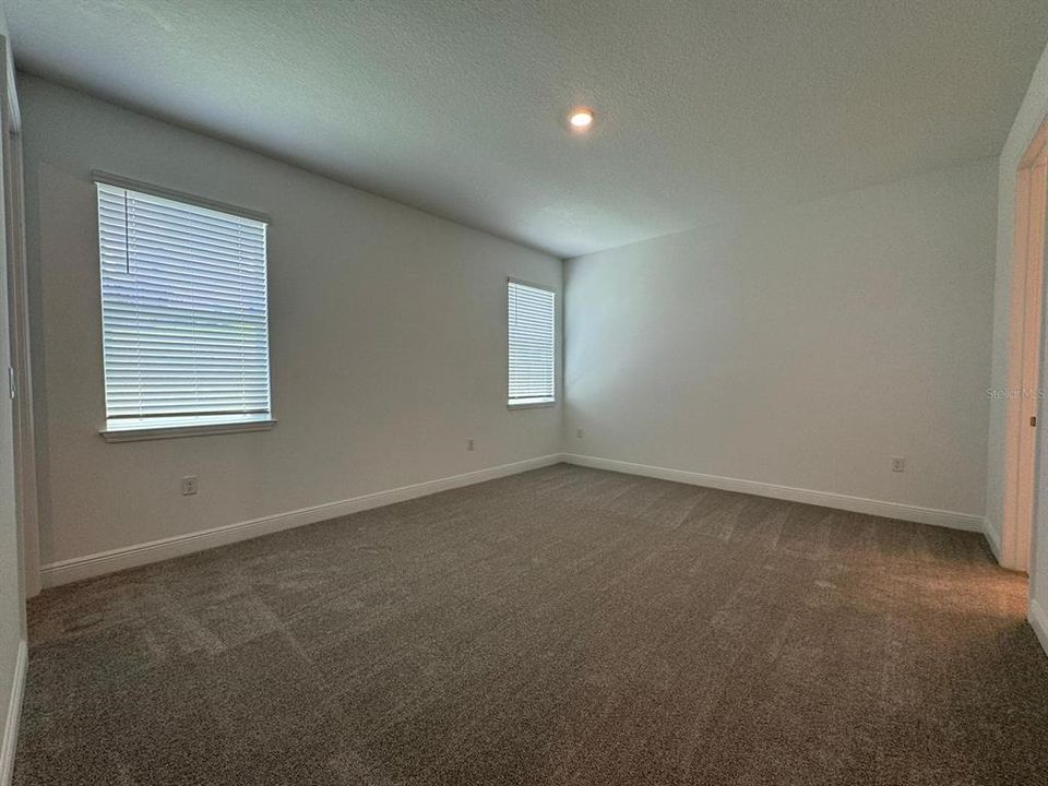 В аренду: $2,850 (4 спален, 2 ванн, 2240 Квадратных фут)