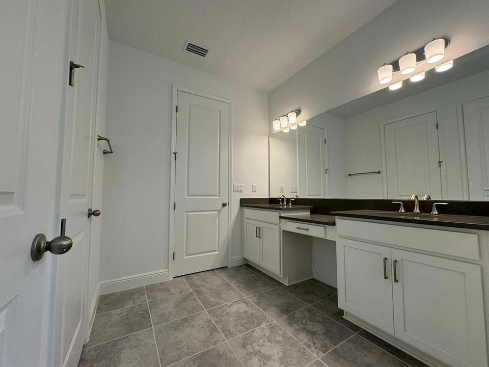 В аренду: $2,850 (4 спален, 2 ванн, 2240 Квадратных фут)