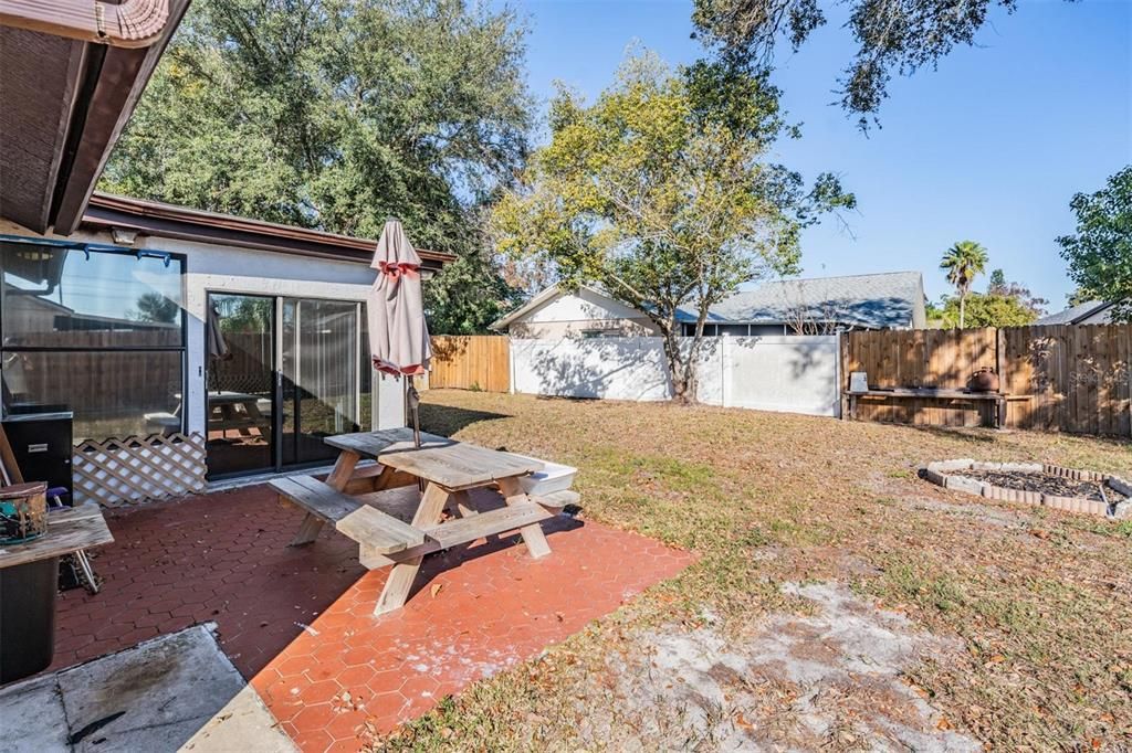 For Sale: $239,000 (2 beds, 2 baths, 1392 Square Feet)