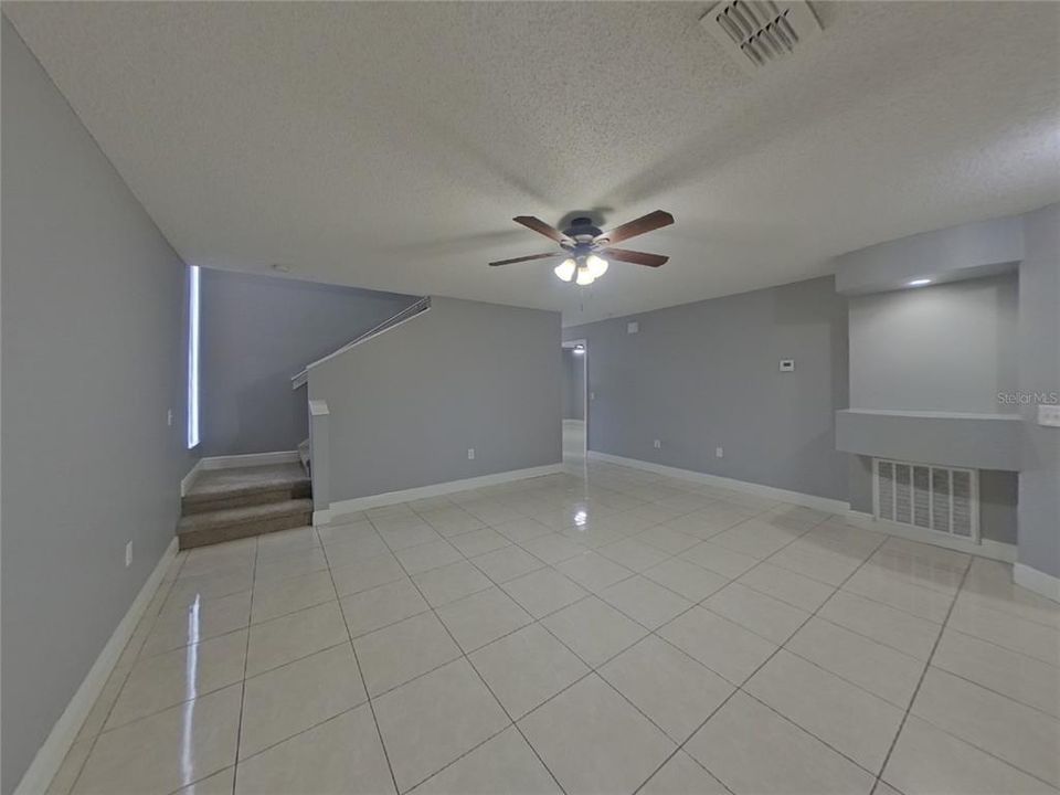 For Rent: $2,329 (4 beds, 2 baths, 1577 Square Feet)