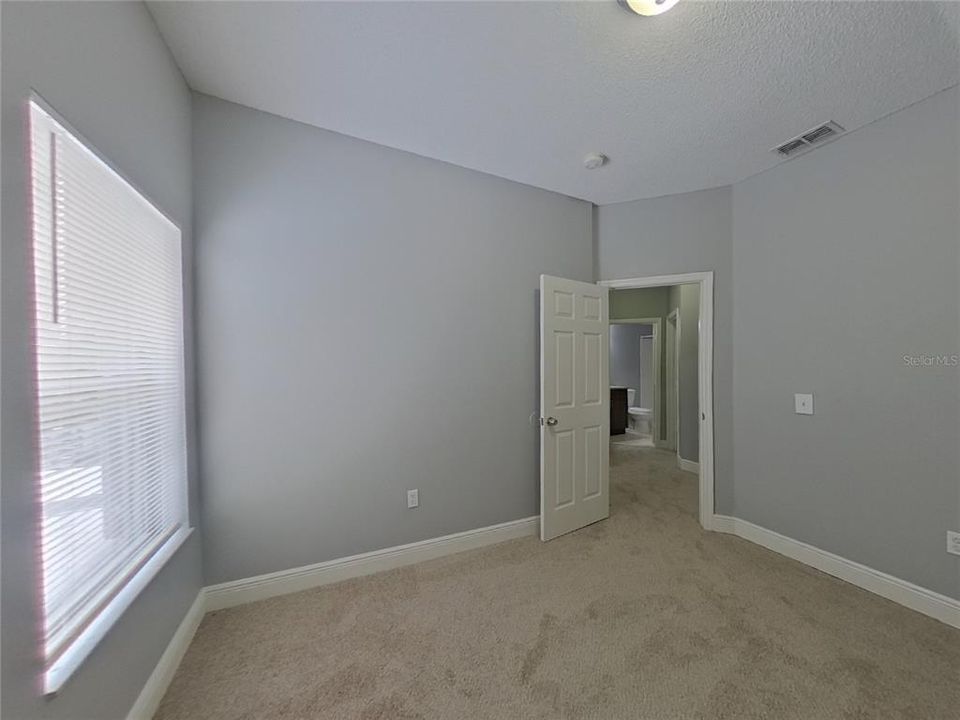 For Rent: $2,329 (4 beds, 2 baths, 1577 Square Feet)