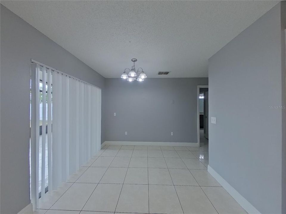 For Rent: $2,329 (4 beds, 2 baths, 1577 Square Feet)