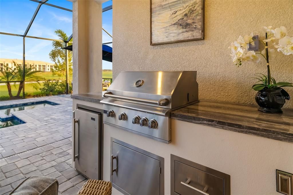 En Venta: $970,000 (3 camas, 3 baños, 2445 Pies cuadrados)