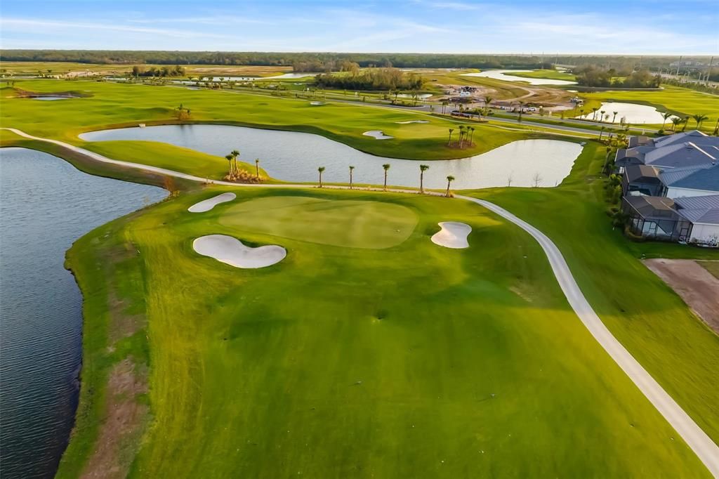 En Venta: $970,000 (3 camas, 3 baños, 2445 Pies cuadrados)