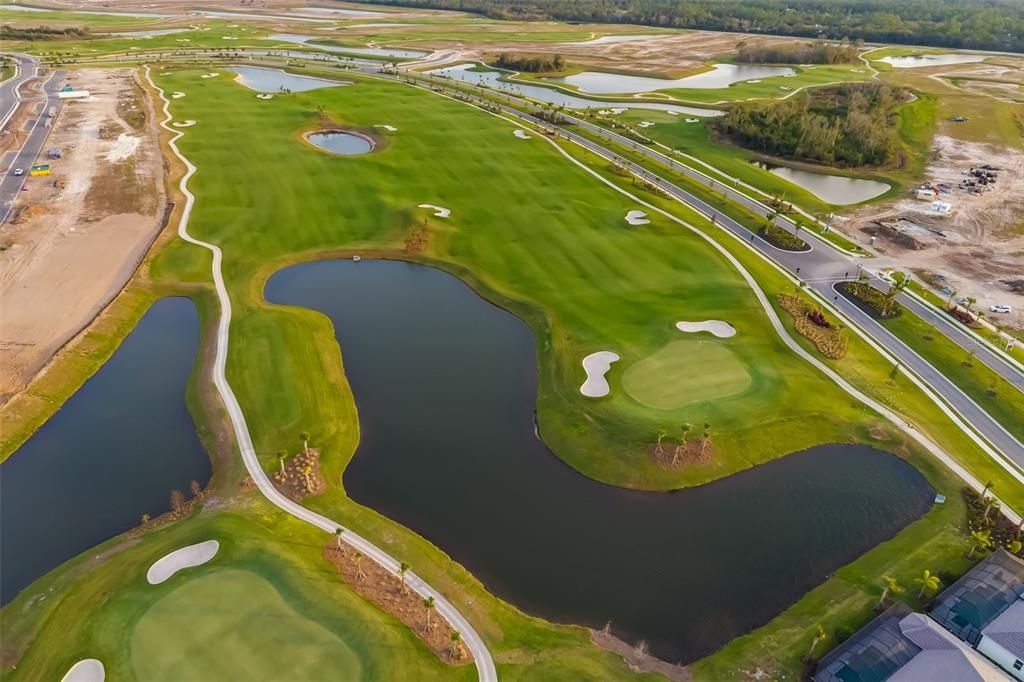 En Venta: $970,000 (3 camas, 3 baños, 2445 Pies cuadrados)