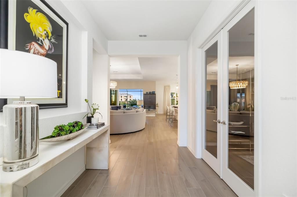 En Venta: $970,000 (3 camas, 3 baños, 2445 Pies cuadrados)