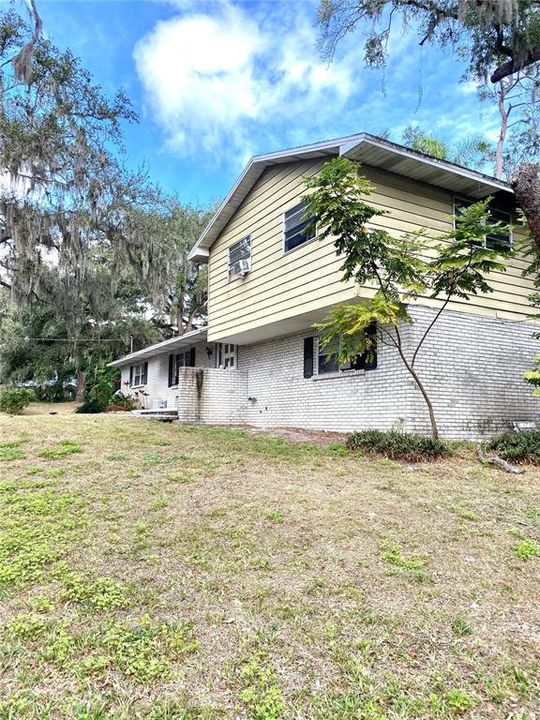 待售: $415,000 (5 贝兹, 3 浴室, 2187 平方英尺)