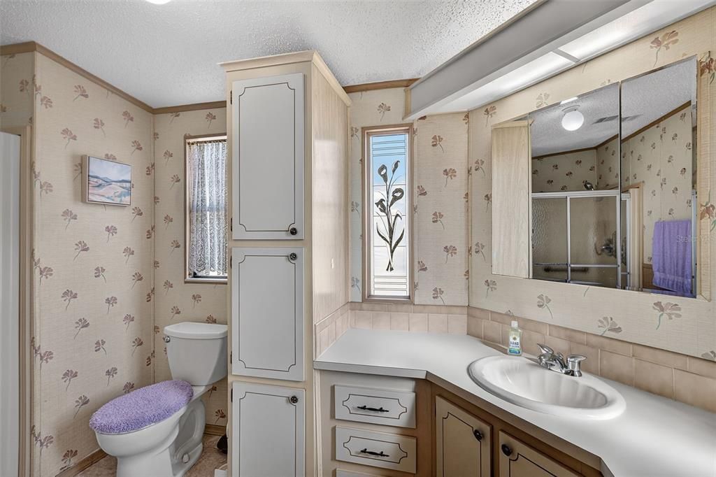 For Sale: $119,000 (2 beds, 2 baths, 1292 Square Feet)