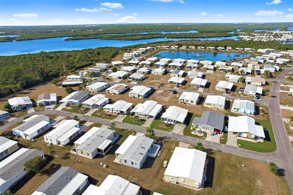 For Sale: $119,000 (2 beds, 2 baths, 1292 Square Feet)