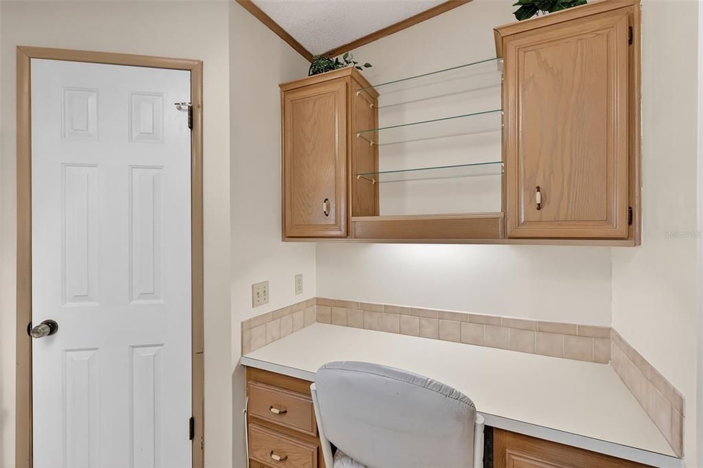 For Sale: $119,000 (2 beds, 2 baths, 1292 Square Feet)