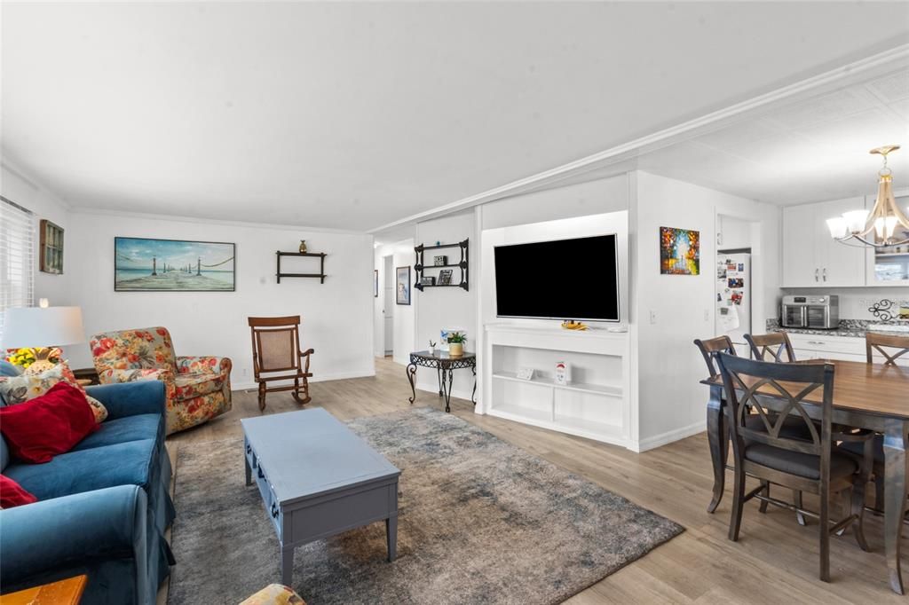 For Sale: $235,000 (2 beds, 2 baths, 1152 Square Feet)