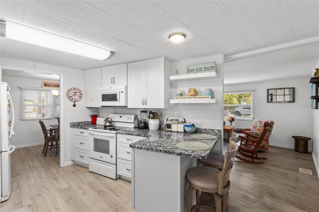 For Sale: $235,000 (2 beds, 2 baths, 1152 Square Feet)