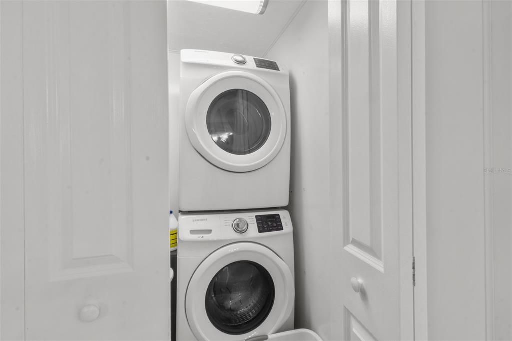 For Sale: $235,000 (2 beds, 2 baths, 1152 Square Feet)