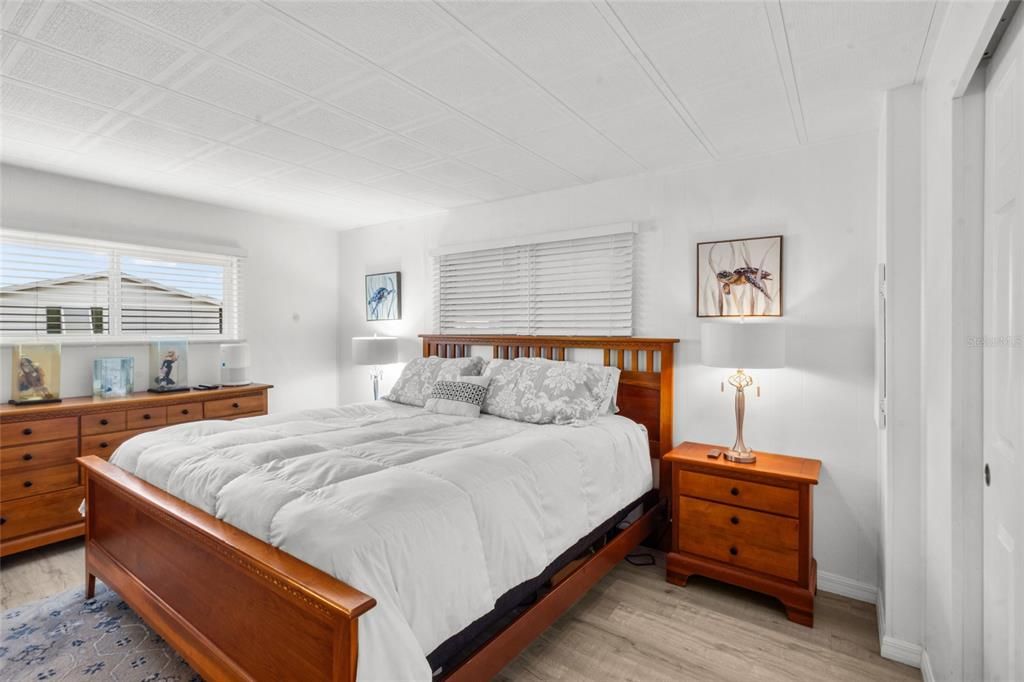 For Sale: $235,000 (2 beds, 2 baths, 1152 Square Feet)