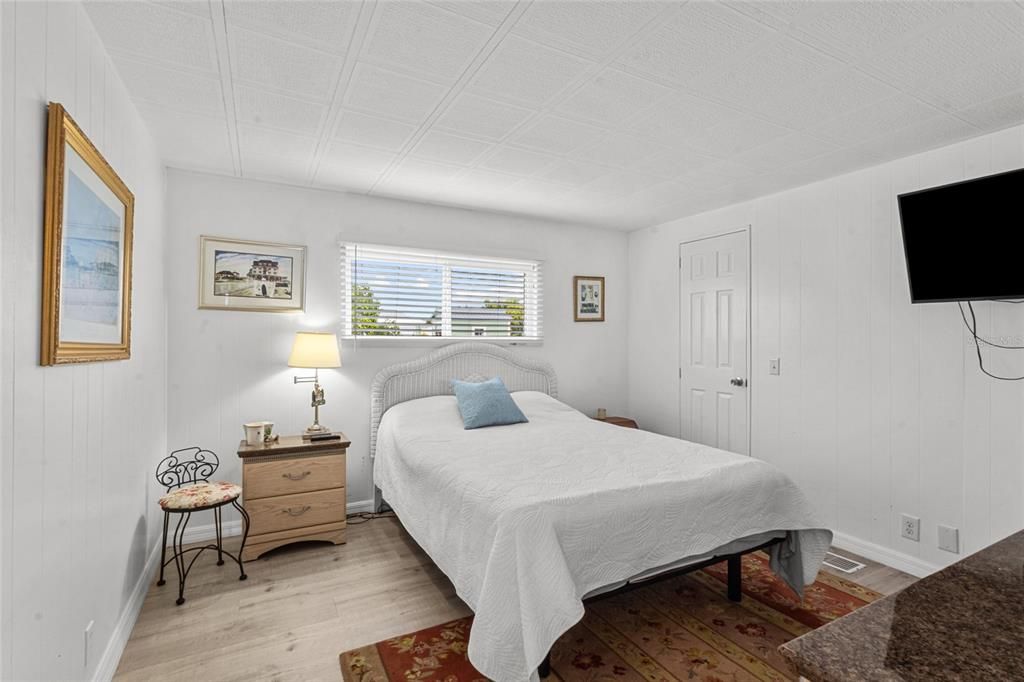 For Sale: $235,000 (2 beds, 2 baths, 1152 Square Feet)