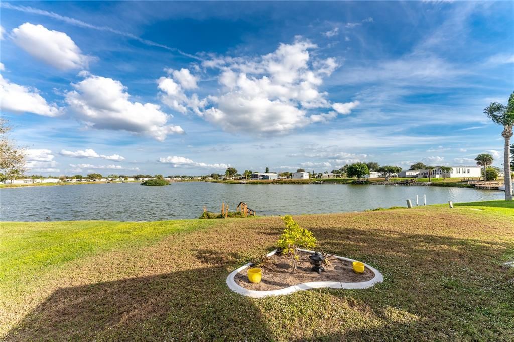 For Sale: $159,900 (2 beds, 2 baths, 1152 Square Feet)