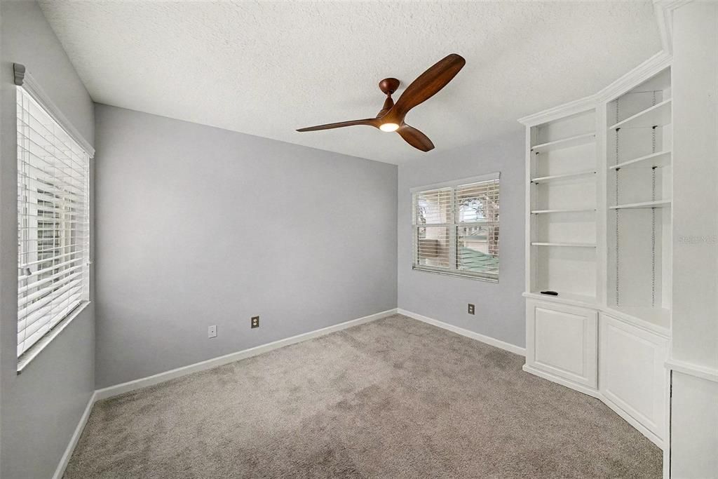 For Sale: $580,000 (4 beds, 2 baths, 2492 Square Feet)