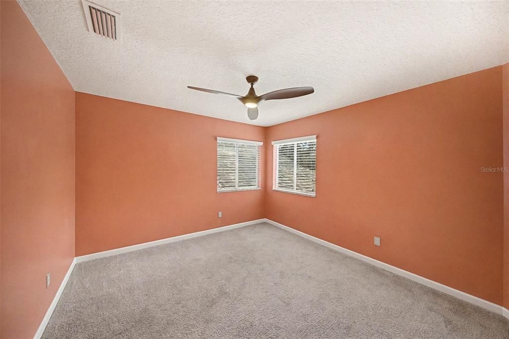 For Sale: $580,000 (4 beds, 2 baths, 2492 Square Feet)