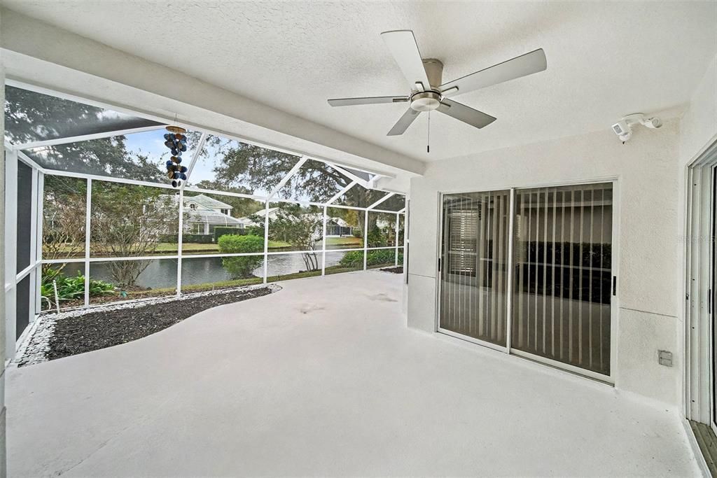 For Sale: $580,000 (4 beds, 2 baths, 2492 Square Feet)