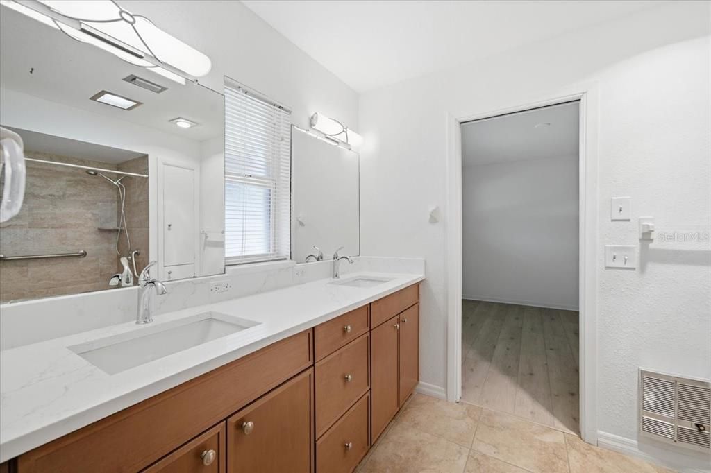 На продажу: $850,000 (4 спален, 3 ванн, 2990 Квадратных фут)