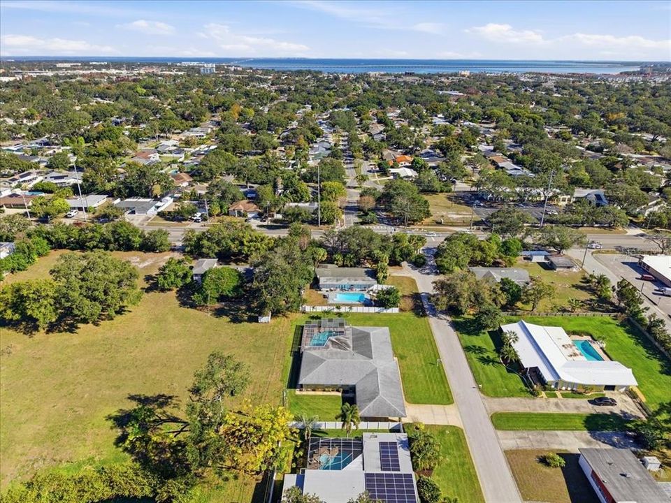 For Sale: $850,000 (4 beds, 3 baths, 2990 Square Feet)