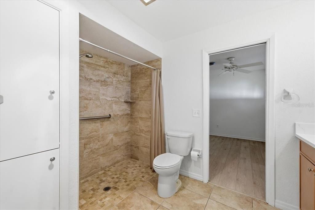 На продажу: $850,000 (4 спален, 3 ванн, 2990 Квадратных фут)