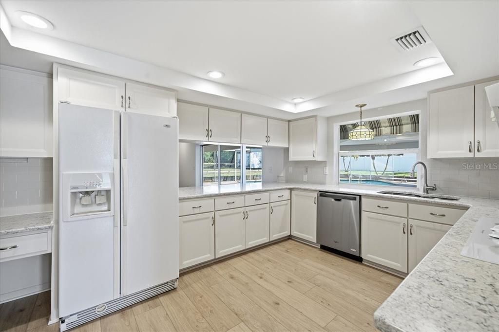 На продажу: $850,000 (4 спален, 3 ванн, 2990 Квадратных фут)