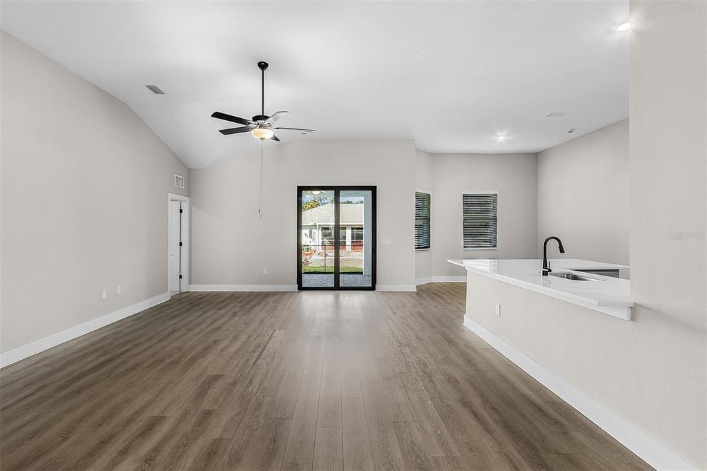 For Sale: $625,900 (5 beds, 2 baths, 2409 Square Feet)