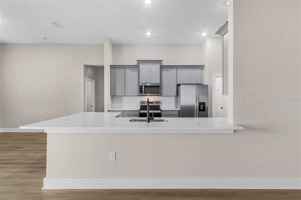 For Sale: $625,900 (5 beds, 2 baths, 2409 Square Feet)