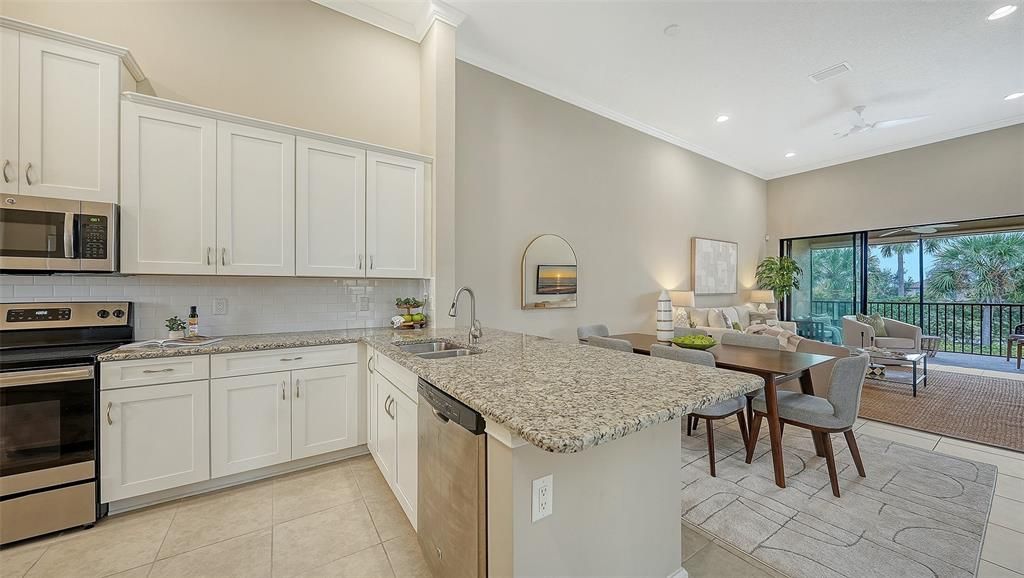 For Sale: $350,000 (2 beds, 2 baths, 1528 Square Feet)