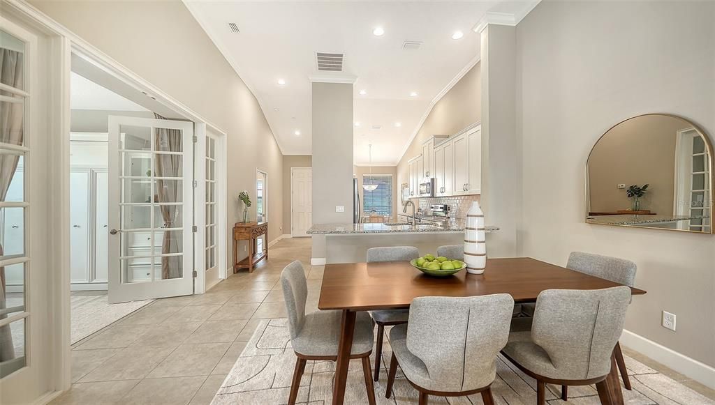 For Sale: $350,000 (2 beds, 2 baths, 1528 Square Feet)