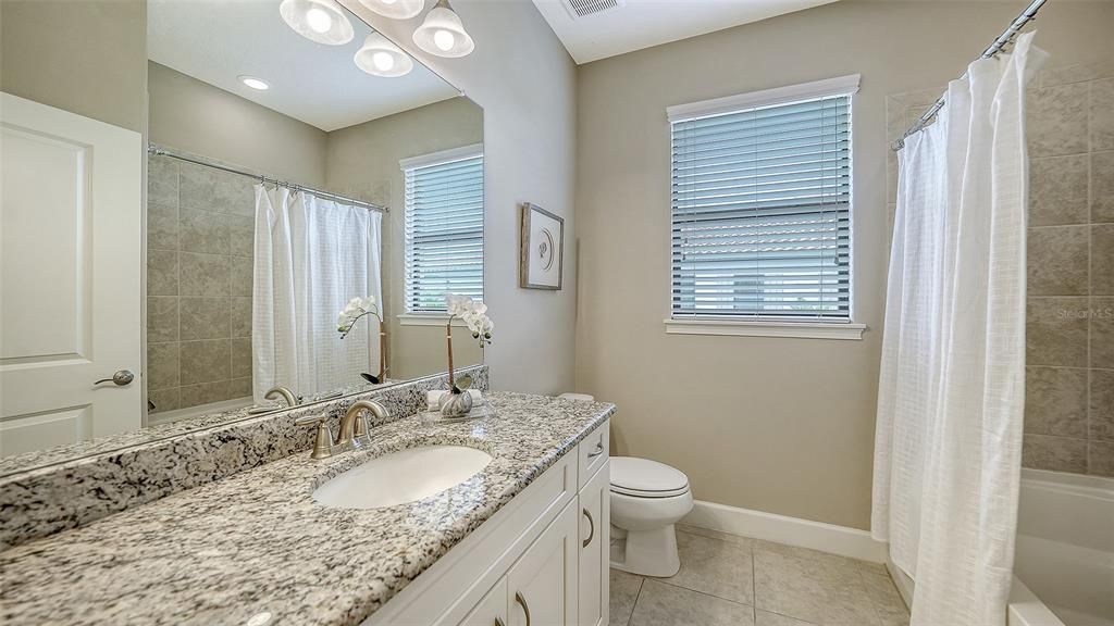 For Sale: $350,000 (2 beds, 2 baths, 1528 Square Feet)