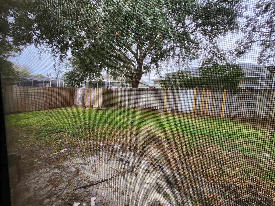 出租: $2,400 (4 贝兹, 2 浴室, 2080 平方英尺)