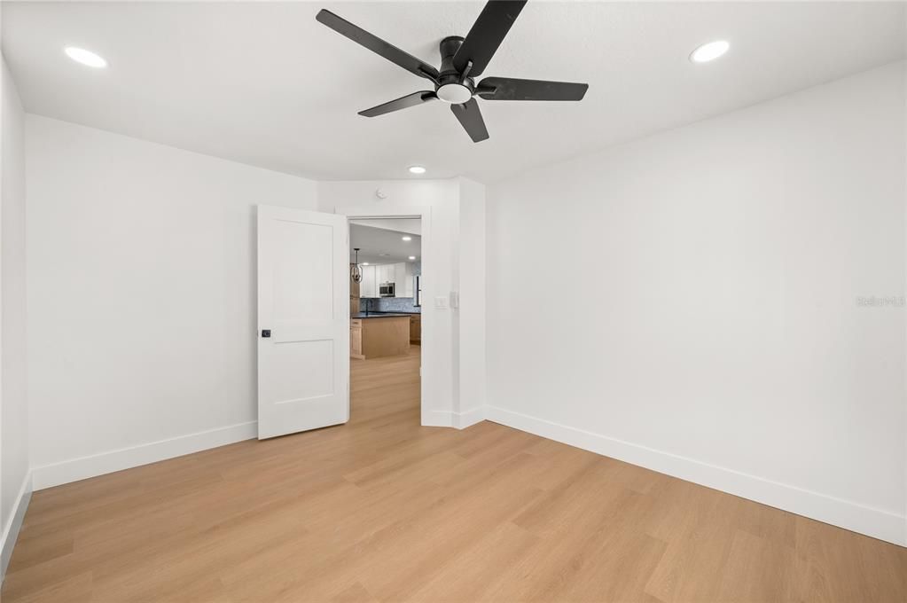 For Sale: $499,995 (3 beds, 2 baths, 1908 Square Feet)